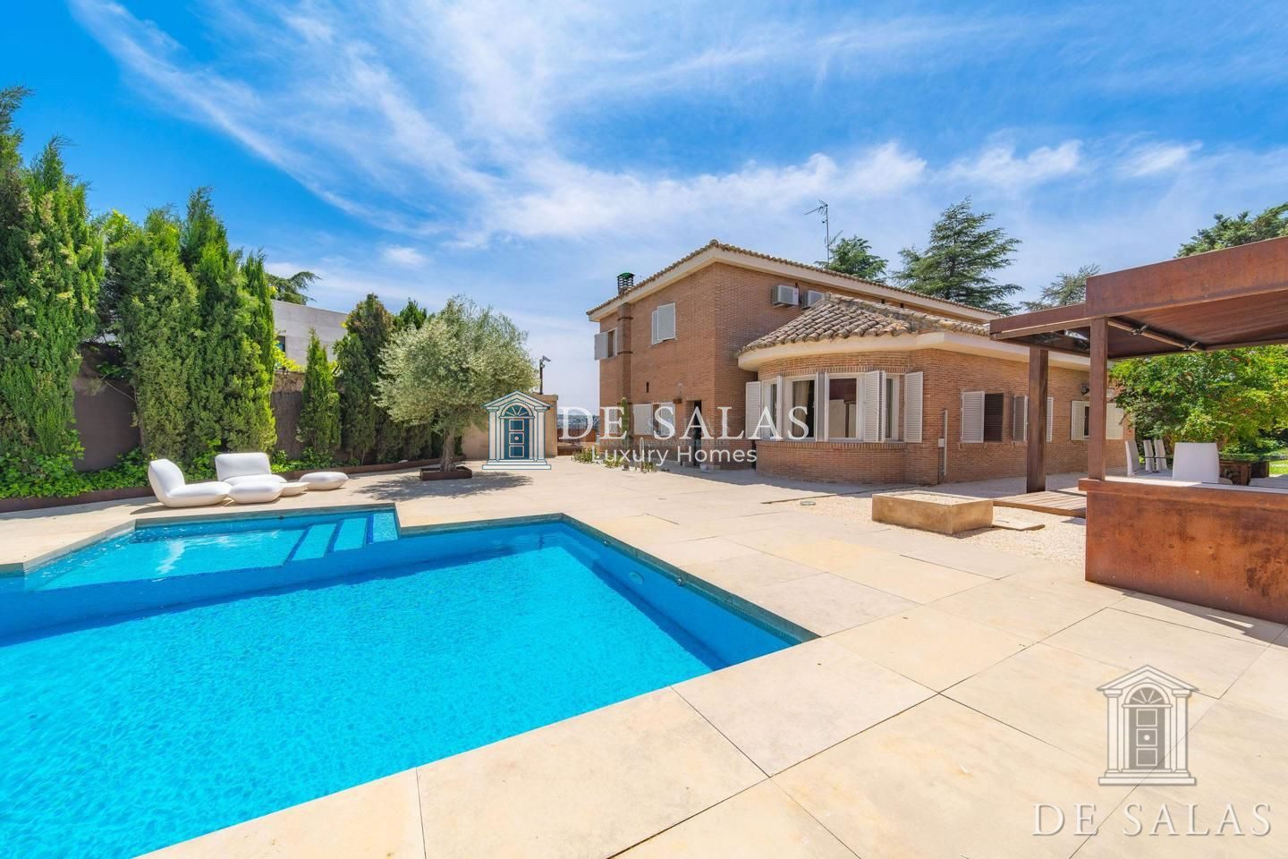 Esplendido chalet individual  en Fuentelarreina