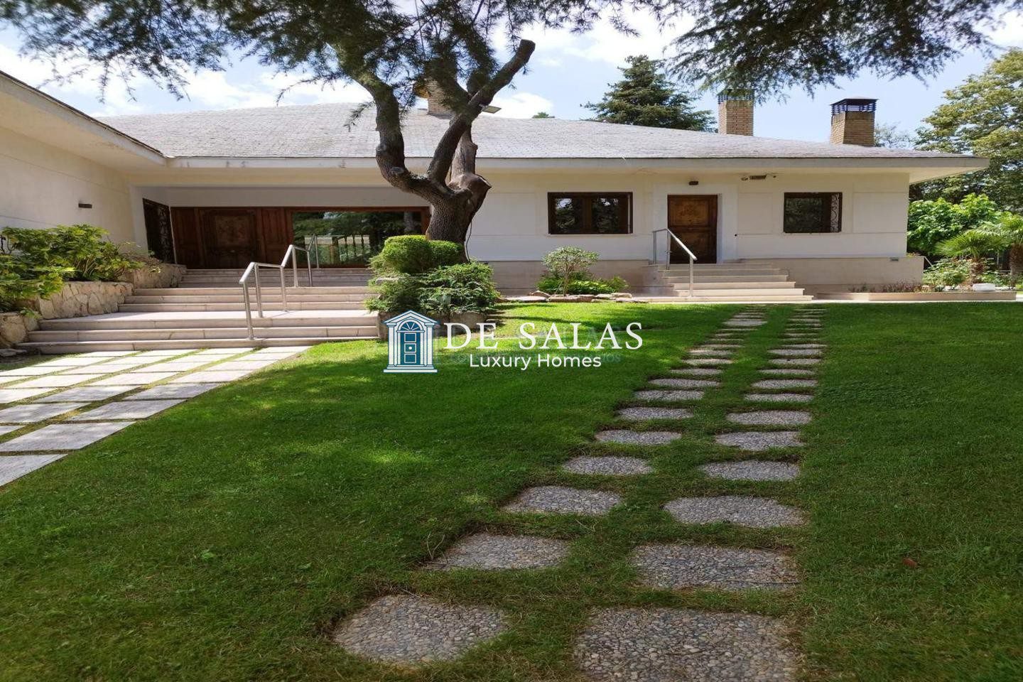 Chalet independiente de 500 m2