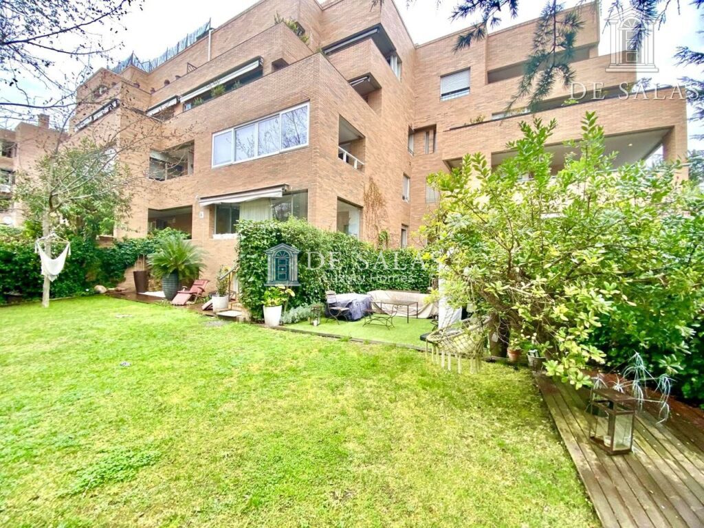 Inmuebles 20 Espectacular bajo dúplex de lujo con jardín en El Soto de la Moraleja