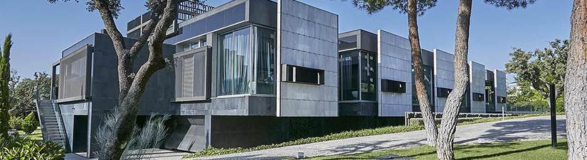 ¿Invertir en inmuebles de lujo o en productos financieros?