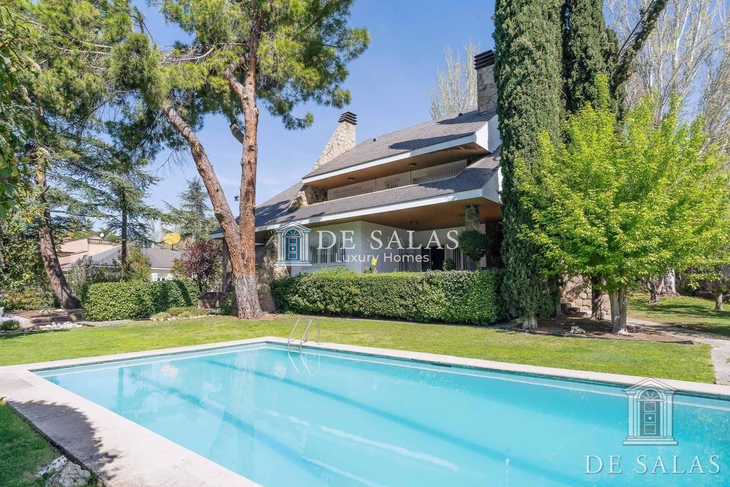 Impresionante Chalet Independiente en Conde Orgaz