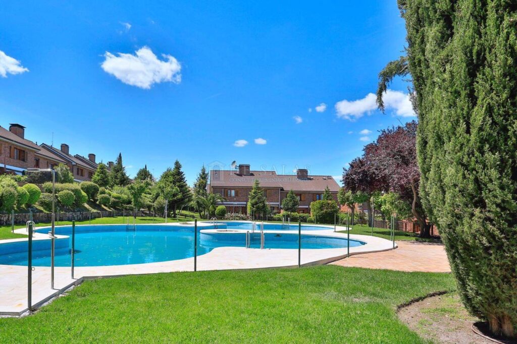 Inmuebles 10 Chalet de lujo en El Soto de la Moraleja 209 m2