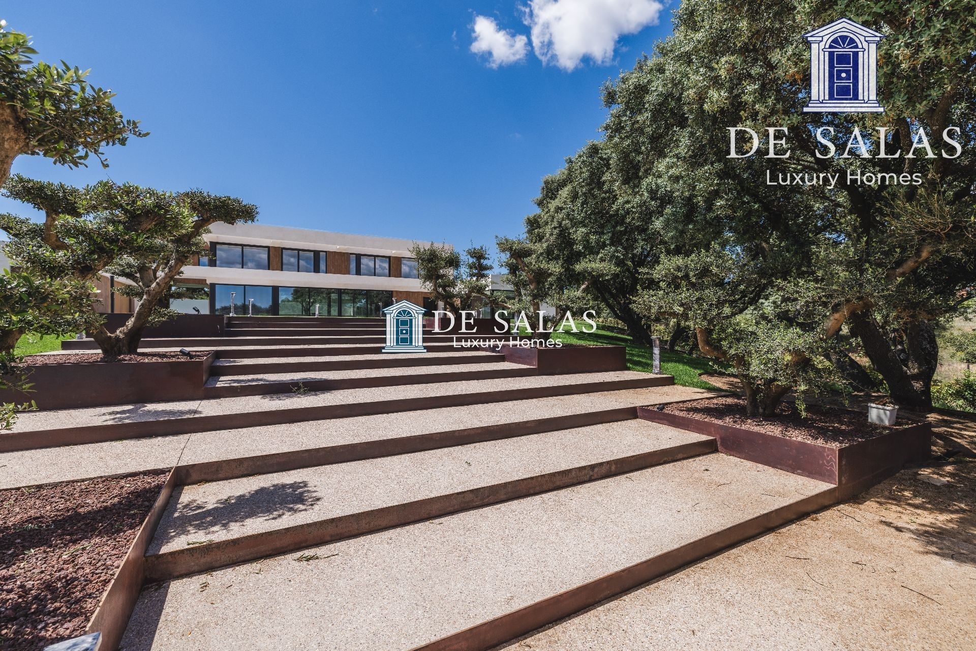 Exclusivo chalet independiente de nueva construcción en Ciudalcampo