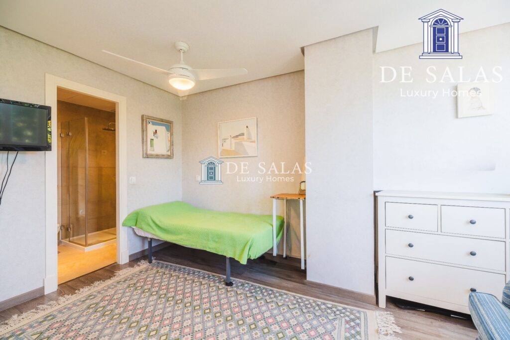 Espectacular Chalet Adosado en el Parque de Conde Orgaz — 26