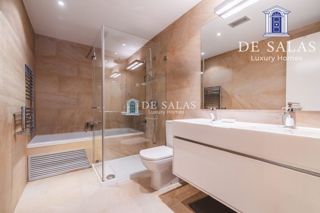 Espectacular Chalet Adosado en el Parque de Conde Orgaz — 36