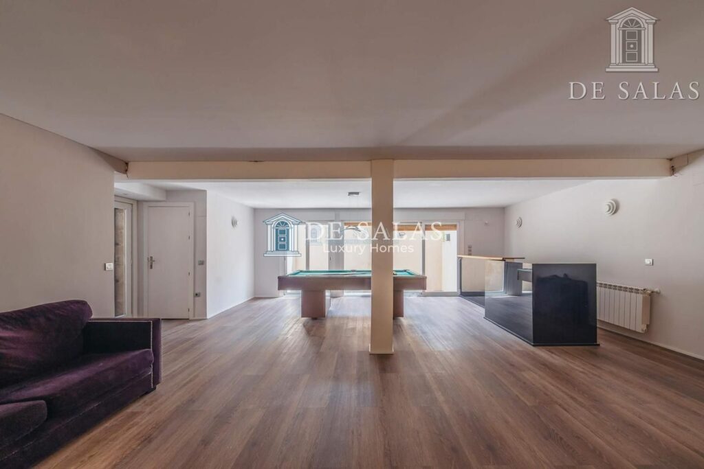 Magnífico chalet independiente de 850 m2 construidos y 2.900m² de parcela. — 27