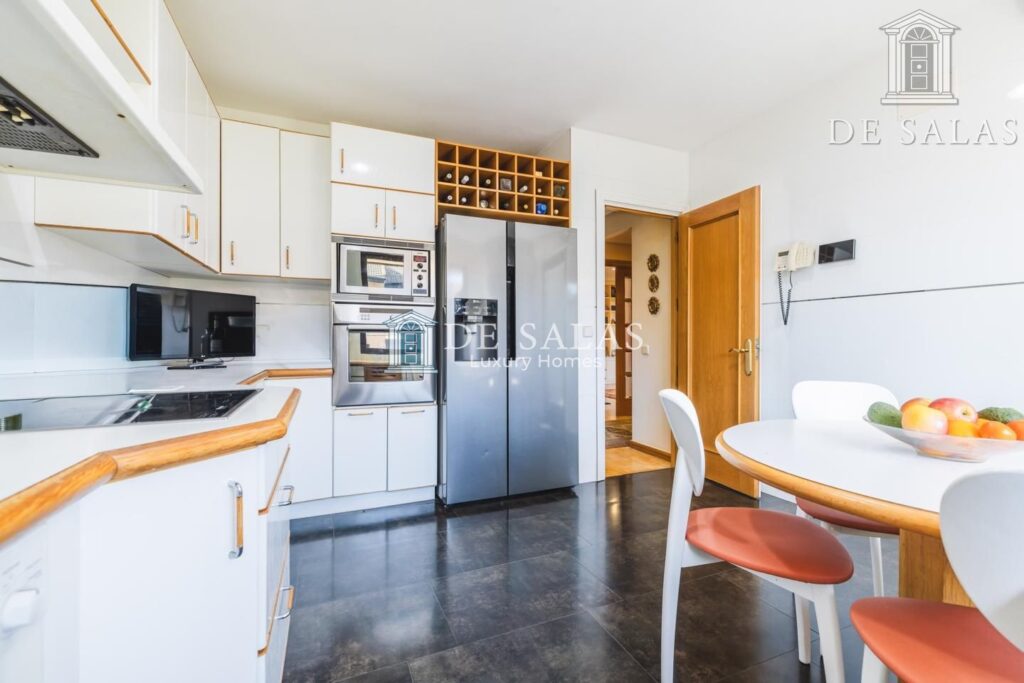 Magnífico chalet pareado cerca del parque Juan Carlos I — 19