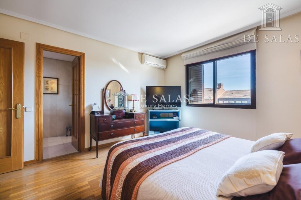 Magnífico chalet pareado cerca del parque Juan Carlos I — 23