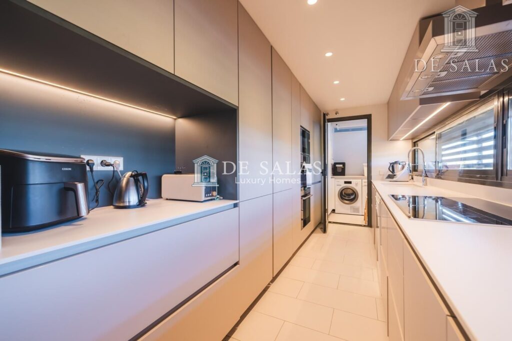 Piso de lujo en El Encinar de los Reyes - 195 m2 — 12
