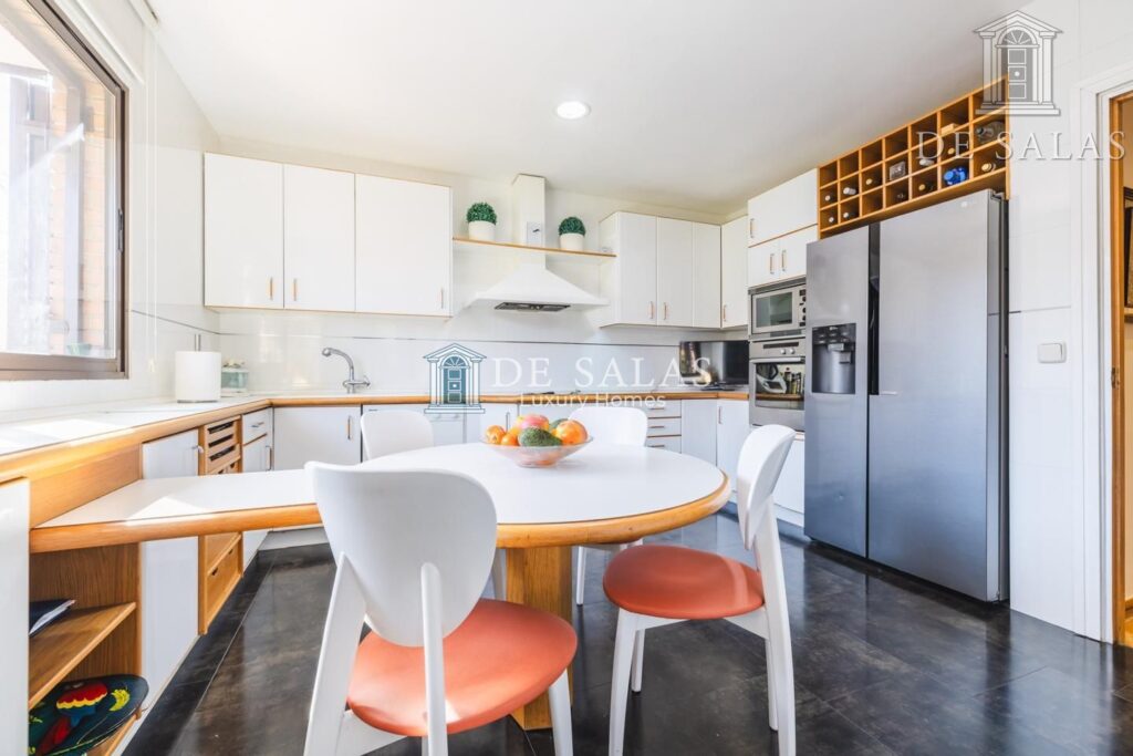 Magnífico chalet pareado cerca del parque Juan Carlos I — 18