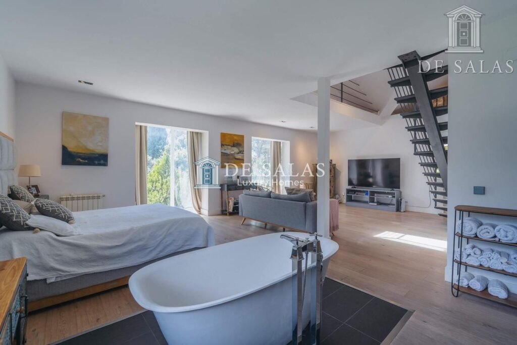 Magnífico chalet independiente de 850 m2 construidos y 2.900m² de parcela. — 34