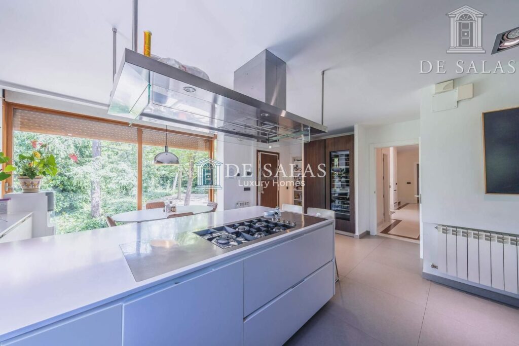 Magnífico chalet independiente de 850 m2 construidos y 2.900m² de parcela. — 21
