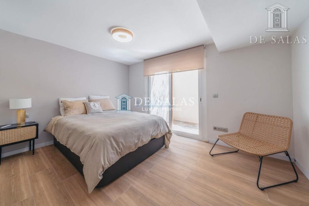 Magnífico chalet independiente de 850 m2 construidos y 2.900m² de parcela. — 24