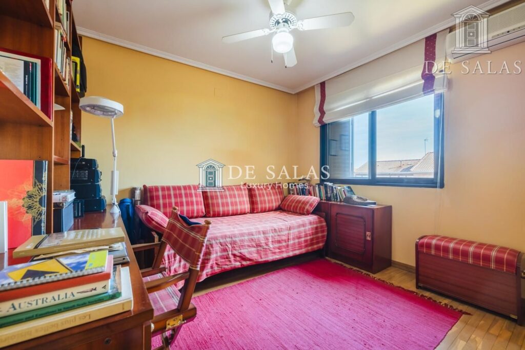 Magnífico chalet pareado cerca del parque Juan Carlos I — 32