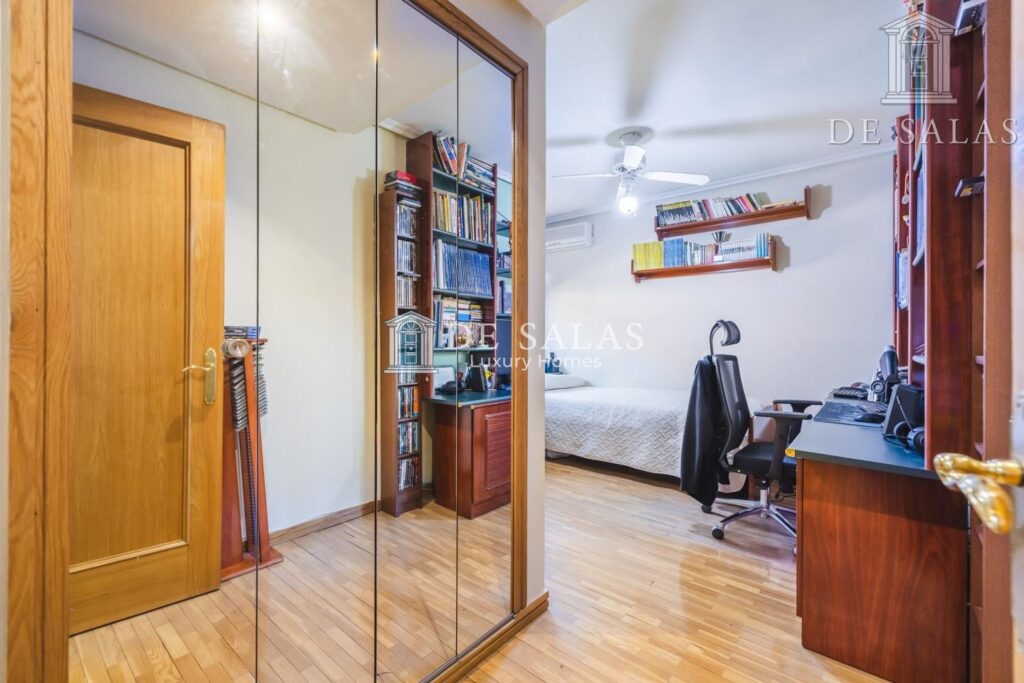 Magnífico chalet pareado cerca del parque Juan Carlos I — 28